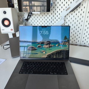 맥북 프로 16인치 M1 Pro 16GB 스페이스 그레이 (보증O) 이미지