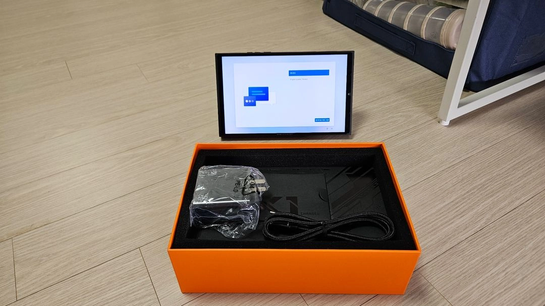 onexplayer x1 mini 8840u 32gb 1tb 판매합니다 이미지