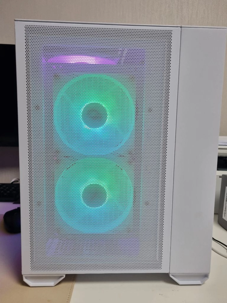리안리 넵튠 4070Ti 9600X 최상급 게이밍 PC 이미지