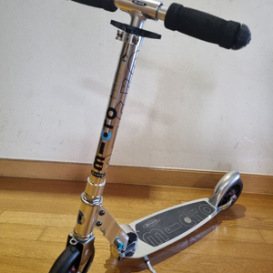 접이식 킥보드 이미지