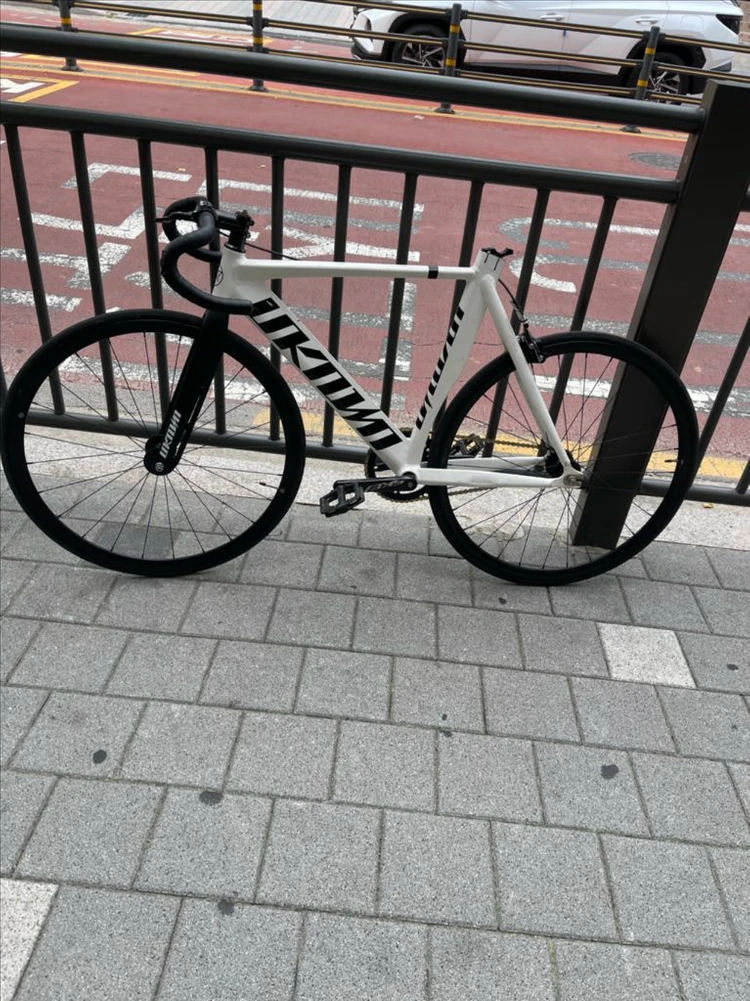 언노운 싱귤러리티2 쿨거 시 내고 가능3만원까지(언노운 쓰나미 엔진 콘스탄틴 bmx 대차 가능) - 안심되는 중고거래