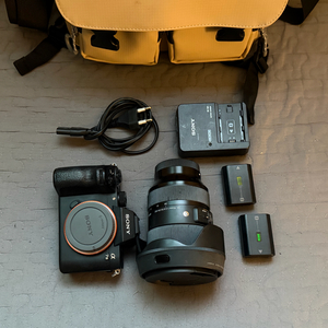소니 A7M3 바디 + 시그마 24-70mm F2.8 아트 1세대 일괄 판매합니다 (구성품 풍부/가격 대폭 인하)