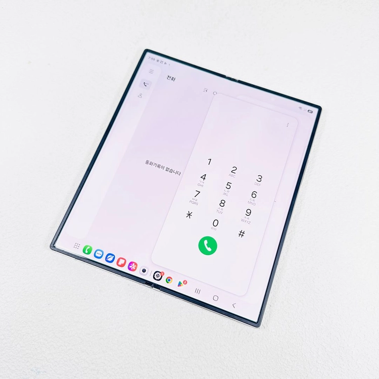 갤럭시 폴드6 실버 256기가 초초초깔끔 이미지