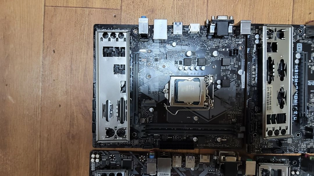 컴퓨터 8세대 메인보드 H310+CPU i3 8100 4세트 일괄판매 이미지