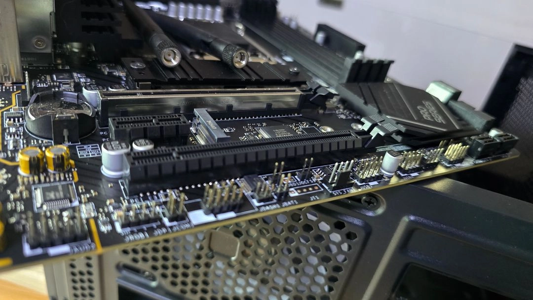 MSI PRO B650M-A WIFI 메인보드 이미지