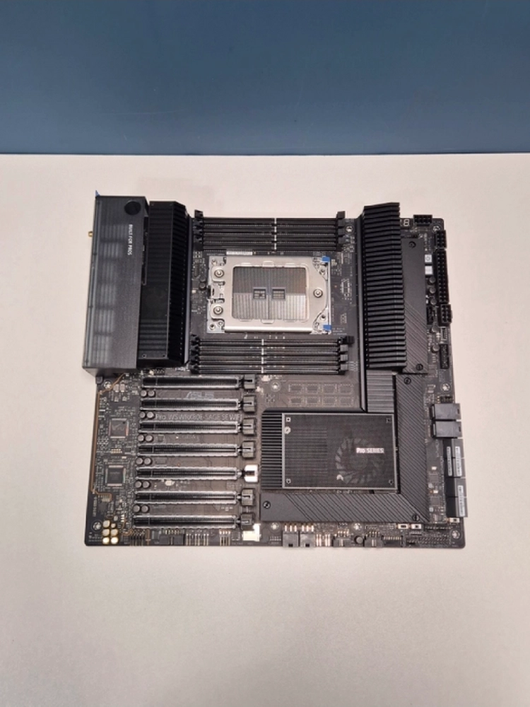 ASUS PRO WS WRX80E-SAGE SE WIFI 판매합니다. 이미지