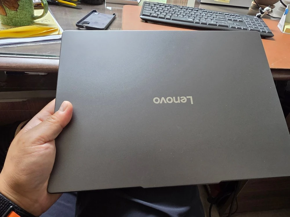 레노버 아이디어패드 Slim3 14AHP10 OLED 8640hs 16GB 256GB 63만원 이미지