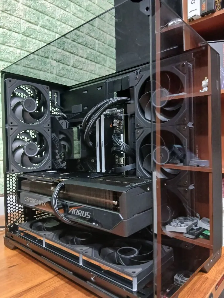 미사용 ) 9800X3D & RTX5080 어마 컴퓨터 PC 판매 이미지