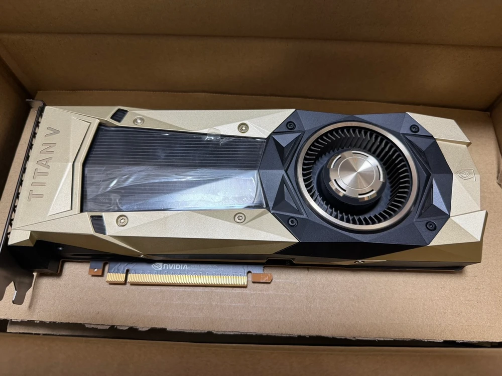 NVIDIA Titan V 그래픽카드 4장 이미지
