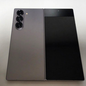 삼성 갤럭시 Z폴드6 실버 256GB 팝니다. 이미지