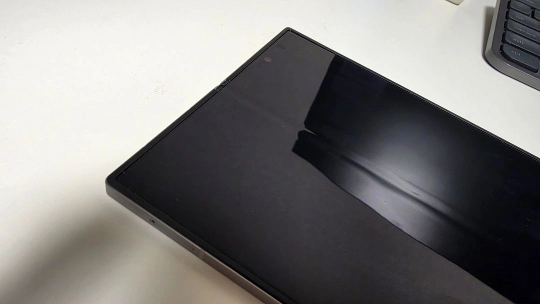 삼성 갤럭시 Z폴드6 실버 256GB 팝니다. 이미지