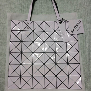 바오바오 루센트 토트백 팝니다 이미지