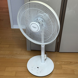하이마트 하이메이드 선풍기 초미풍 리모콘 가능 팝니다. 이미지