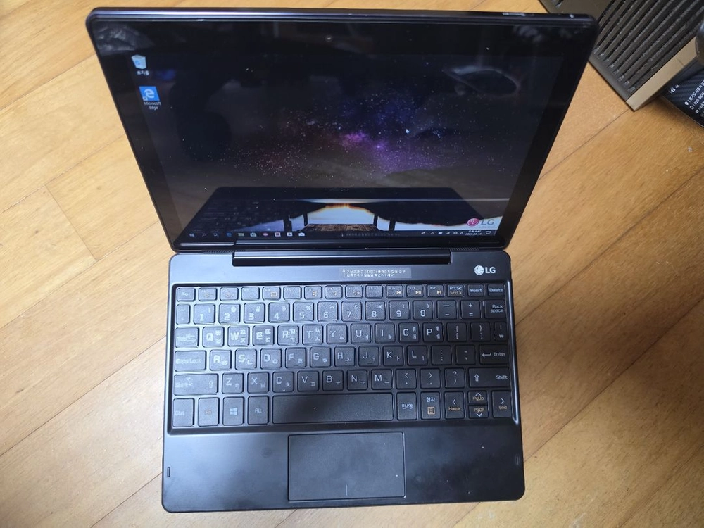 LG전자 2in1 노트북 10.1인치 64GB+128gb 10T370- L860K 태블릿PC 이미지