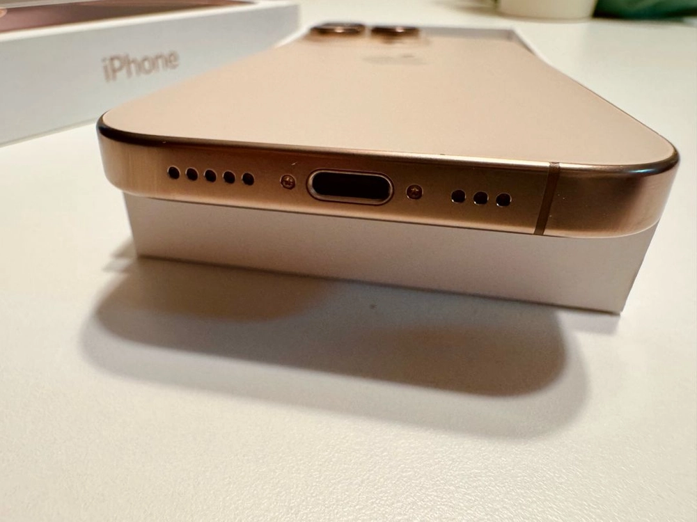 아이폰 16프로 128GB 풀박스 이미지