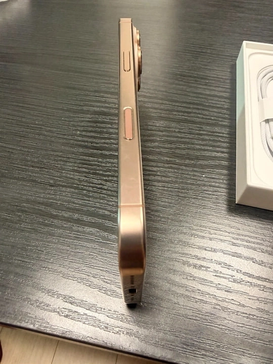 아이폰16프로 데저트 티타늄 256GB 풀박스 자급제 이미지