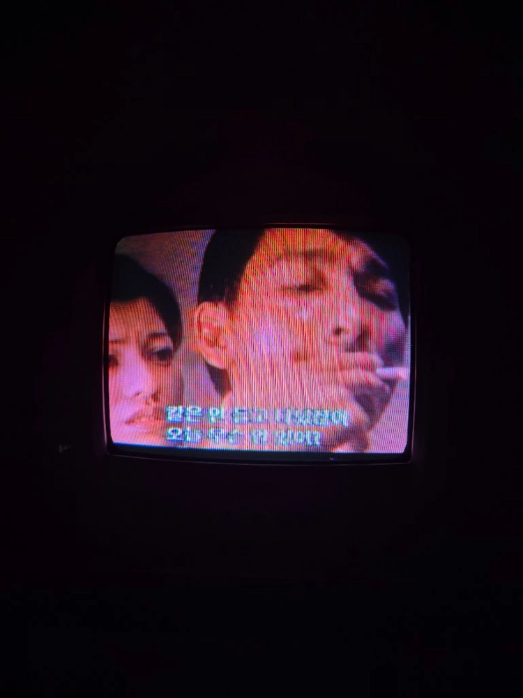 대우 유니크 crt 14인치 브라운관 tv 티비 이미지