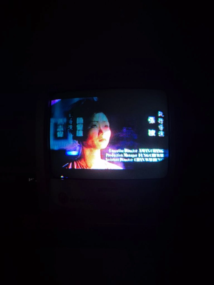 대우 유니크 crt 14인치 브라운관 tv 티비 이미지