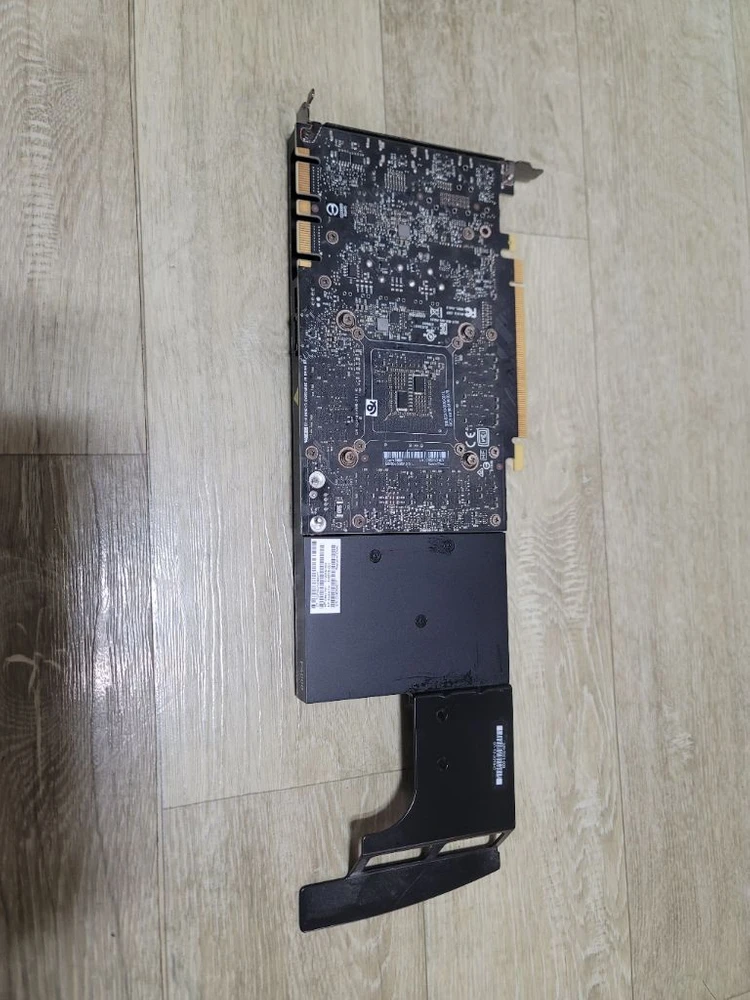 NVIDIA Quadro P4000 그래픽카드 이미지