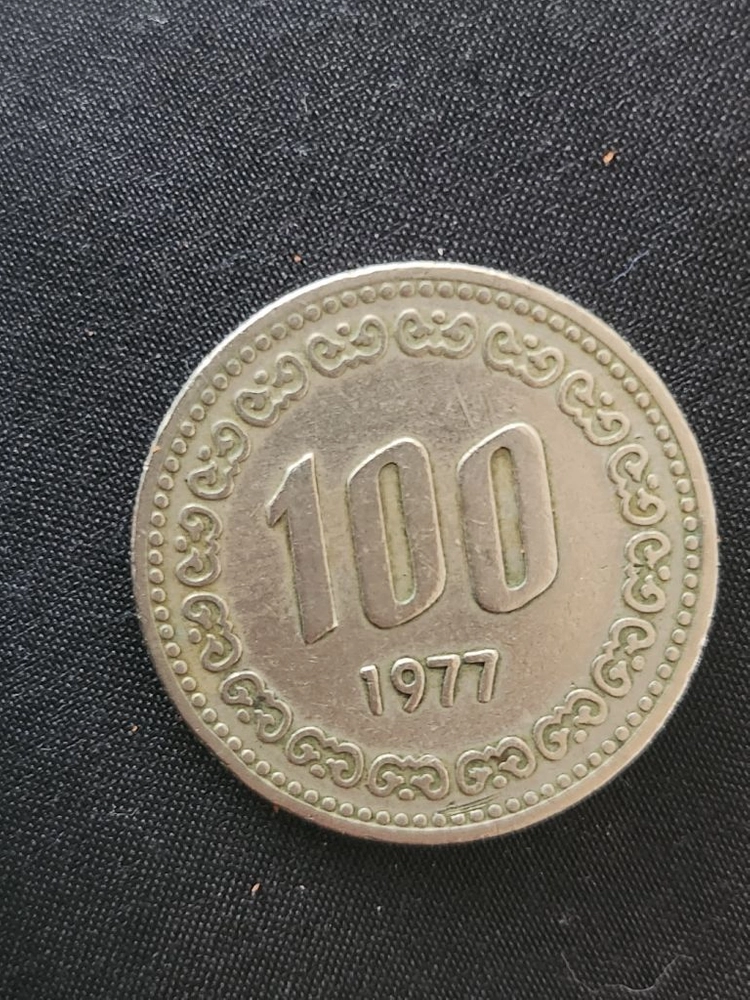 한국은행 100원 동전 이미지