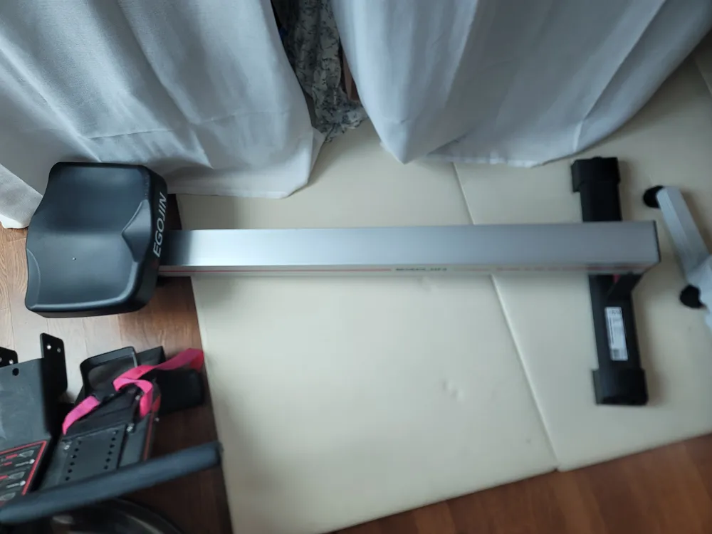이고진 샤크 로잉머신 이미지