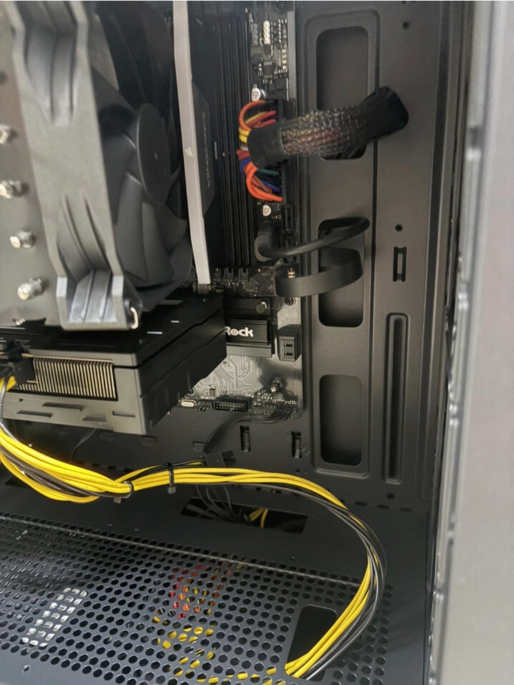 (새상품) 7500X3D 5060ti 게이밍 컴퓨터 본체 이미지