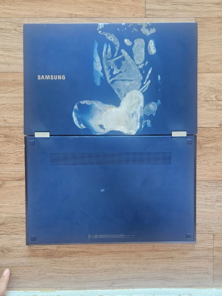 삼성 갤럭시북 NT950QCG 블루 노트북 이미지