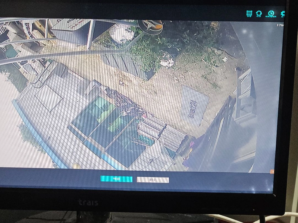 아이디스(IDIS)의 전문가용 CCTV 보안 장비 이미지