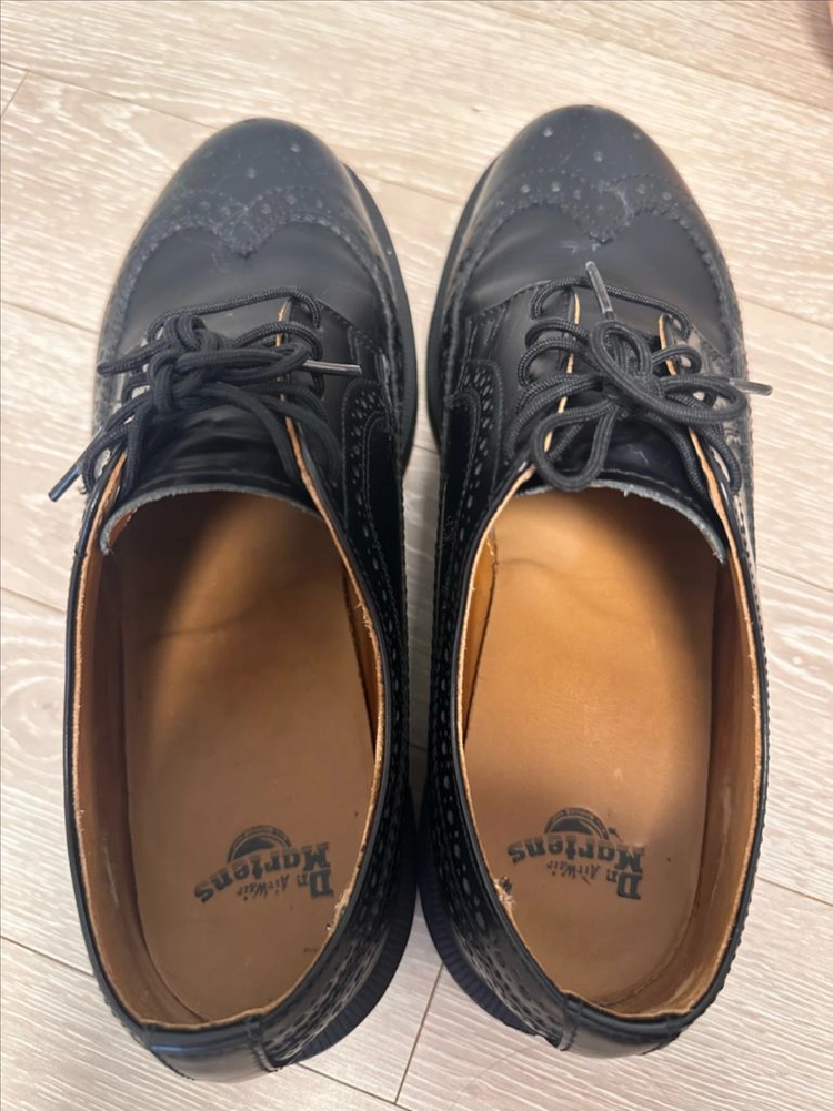 닥터마틴 3989 윙팁 브로그 UK6 이미지