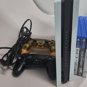 PS4 Pro 1TB 데스 스트랜딩 리미티드 에디션 + 듀얼쇼크 2개 + 게임타이틀 3장 이미지