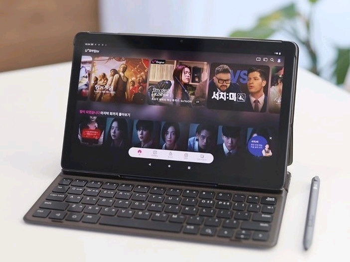 [새제품] LG 울트라탭 태블릿+스마트 키보드 케이스+스마트 펜+충전기(풀박스 풀패키지 구성) 이미지