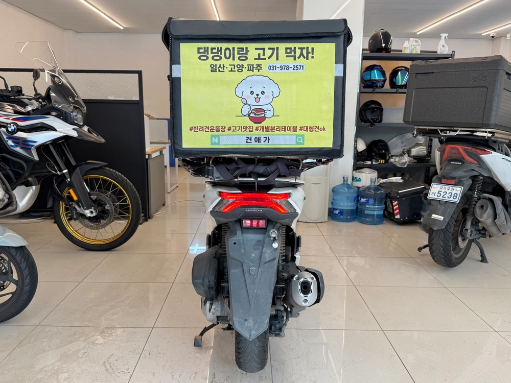 21년식 PCX125 / 46,XXXkm / 차량판매합니다 이미지