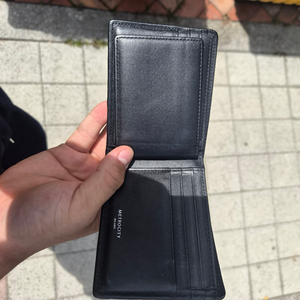 메트로시티 반지갑 팔아요 이미지