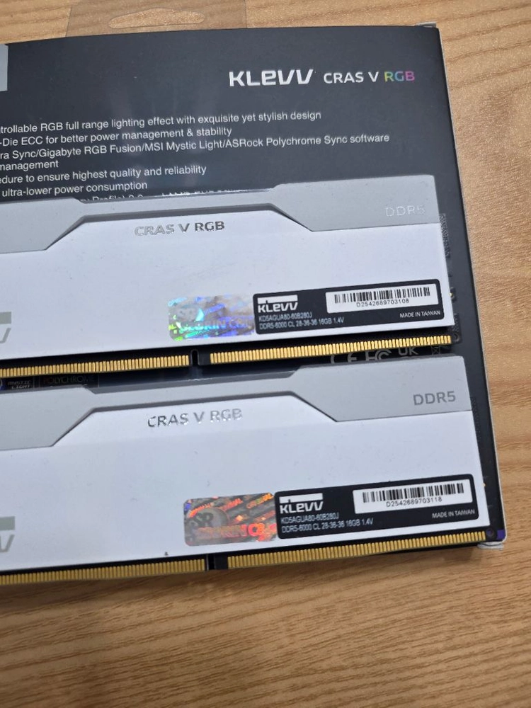 킹스톤 ddr5 6000 cl30 32g 클레브 6000 cl28 32g 이미지