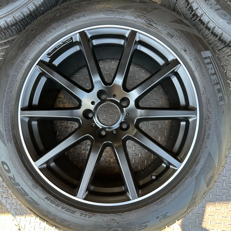 20인치 벤츠 G바겐 G63 AMG 무광블랙림폴리쉬 중고휠타이어 1대분 이미지