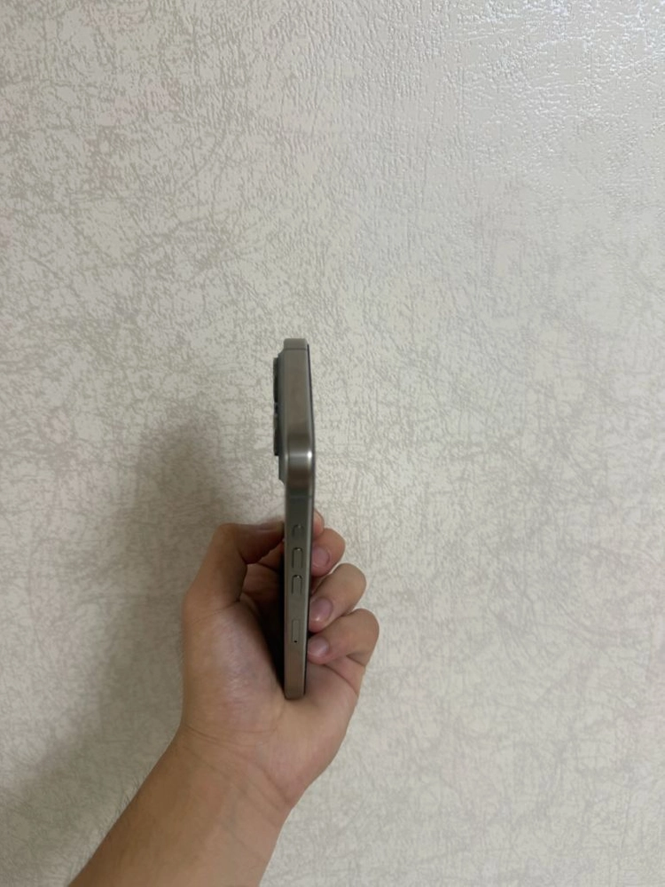 아이폰 15 프로 내추럴 티타늄 128GB 이미지