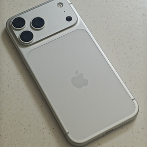 아이폰 17프로맥스 256GB 카메라 무음 이미지