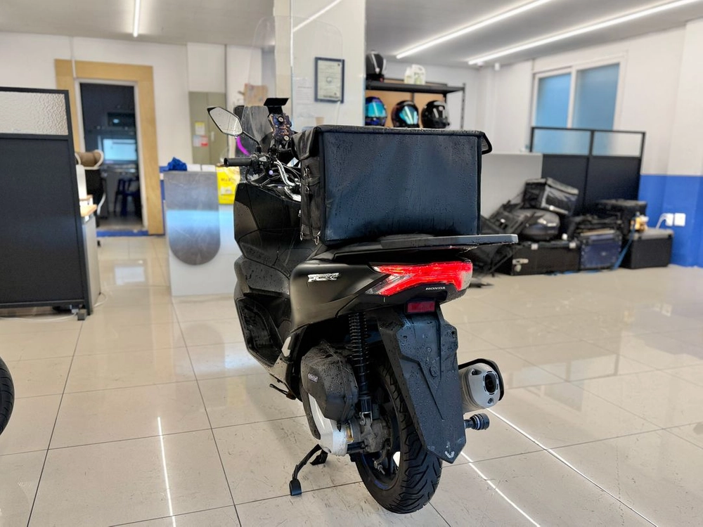 21년식 PCX125 / 30,XXXkm / 차량판매합니다 이미지