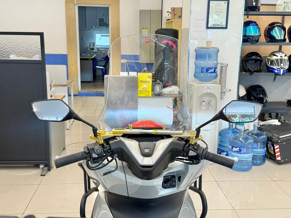 25년식 PCX125 / 44,XXXkm / 배달세팅완료 차량 판매합니다 이미지