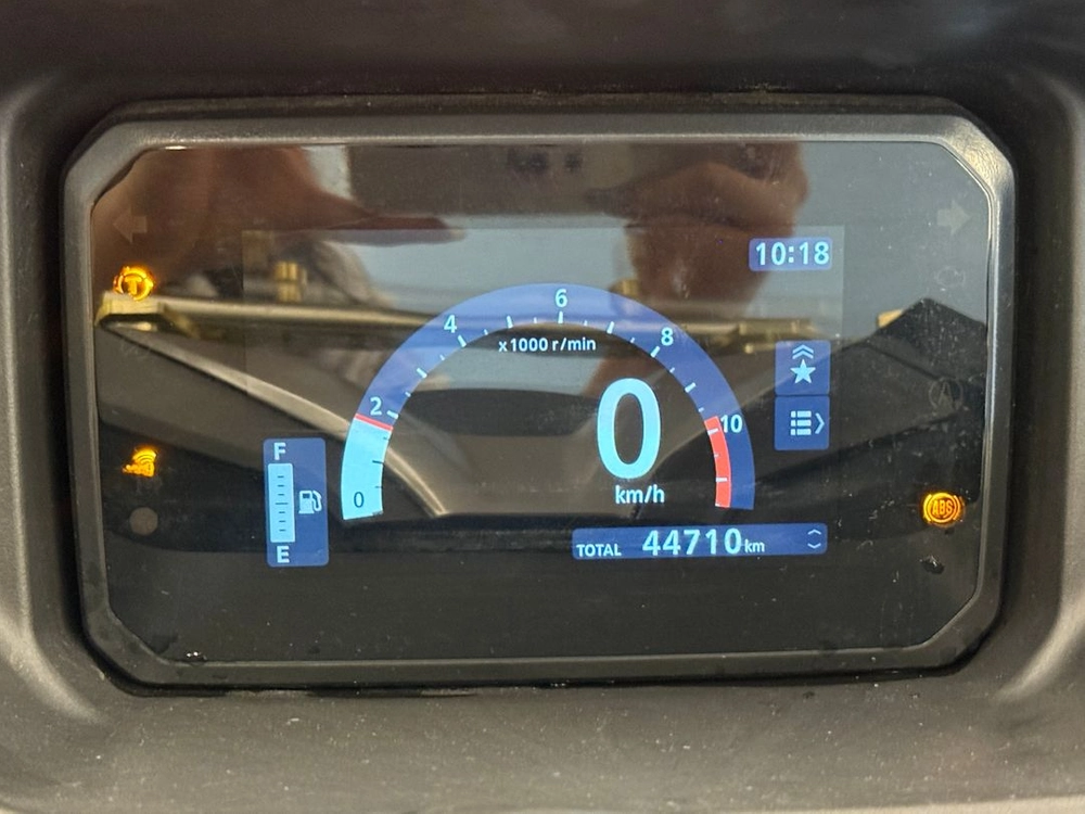 25년식 PCX125 / 44,XXXkm / 배달세팅완료 차량 판매합니다 이미지