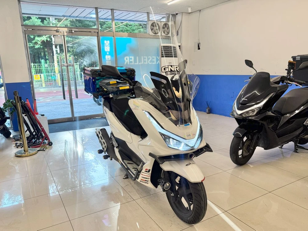 25년식 PCX125 / 41,XXXkm / 배달세팅완료 차량 판매합니다 이미지