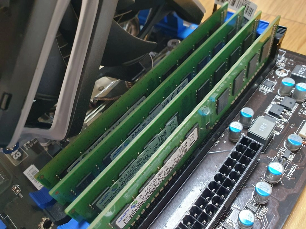 E3-1230 v2/MSI ZH77A-G43/16GB/CNPS17X 쿨러 보드셋 i7 2600 3770 이미지