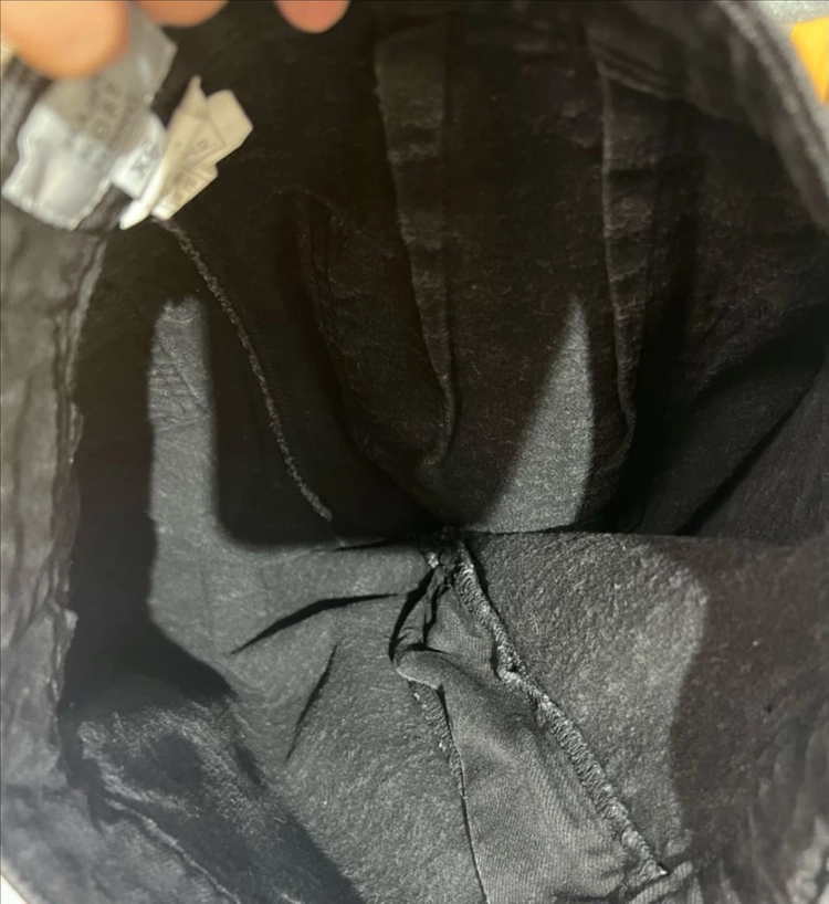 매니모어몽 하이웨이스트 블랙팬츠 이미지