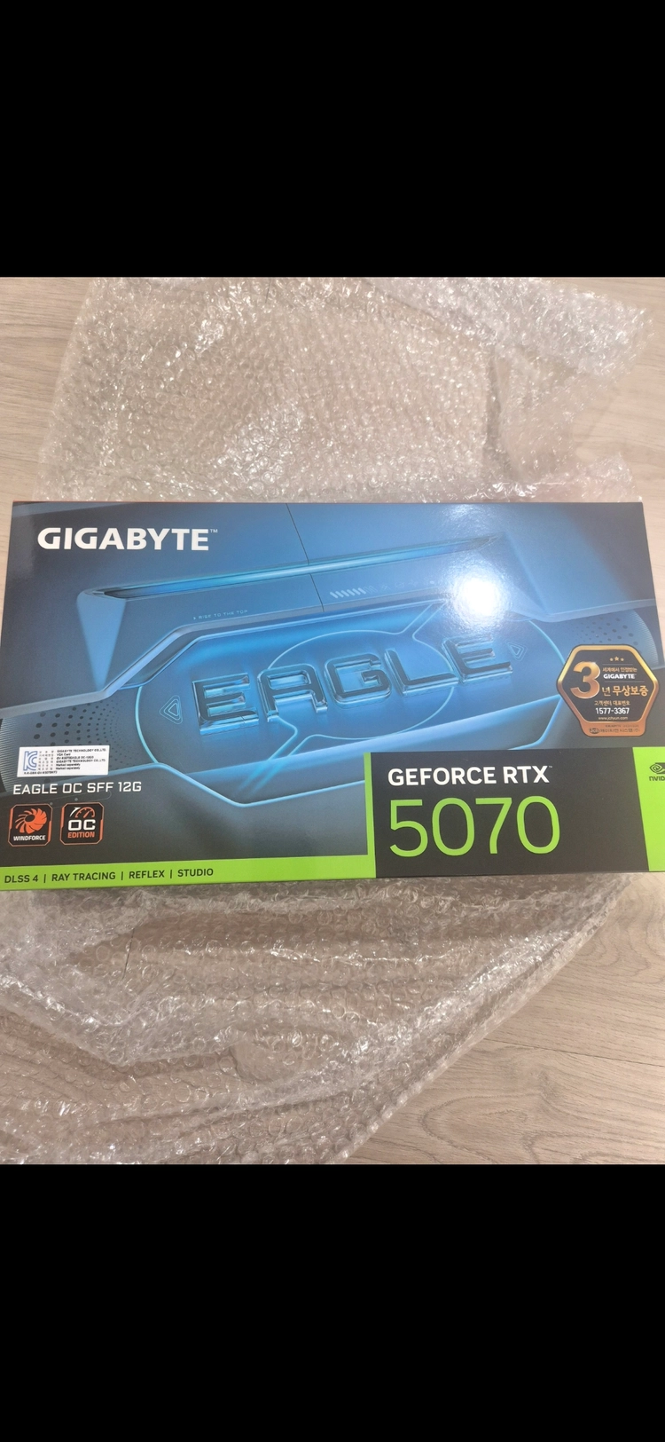 GIGABYTE 지포스 RTX 5070 EAGLE OC ICE SFF D7 12GB 제이씨현 미개봉 판매합니다 - 안심되는 중고거래