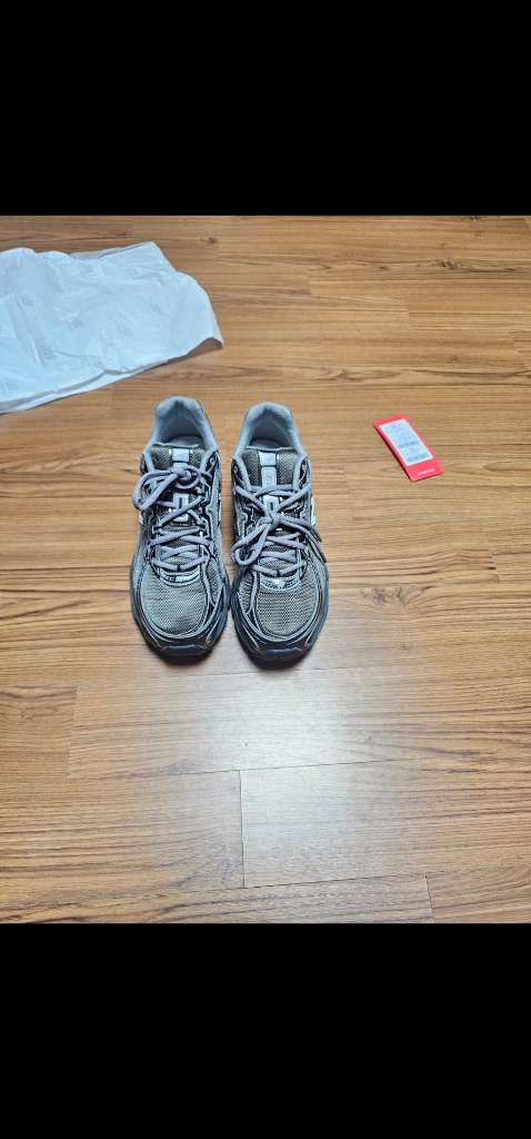 2시간착용 275 뉴발란스 740 나이키 아디다스 런닝화 남자 이미지