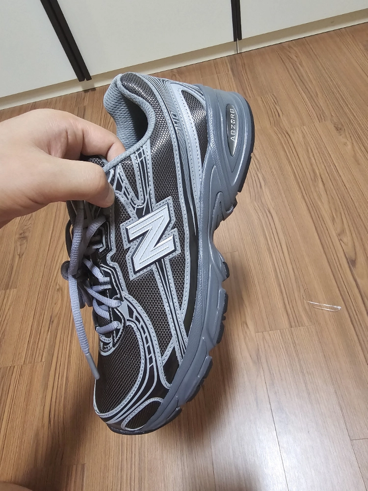 2시간착용 275 뉴발란스 740 나이키 아디다스 런닝화 남자 이미지