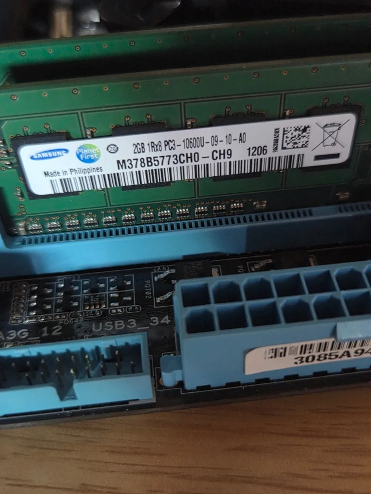 ASUS PB875-M LE 메인보드 (CPU, RAM 포함) 이미지
