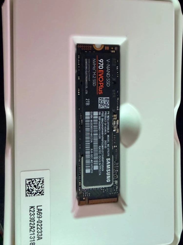 신품급 삼성 970 EVO Plus 2TB NVMe M.2 SSD 이미지