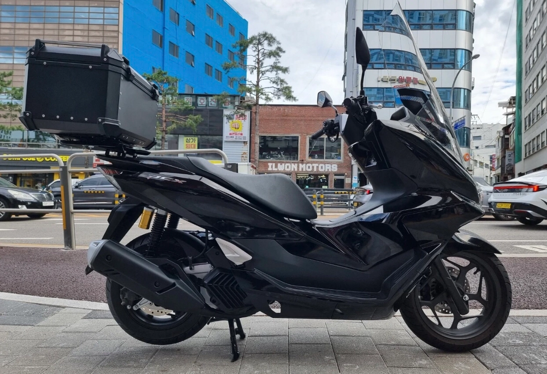 혼다 PCX125 25년식 배달세팅 9700km - 안심되는 중고거래