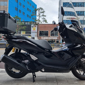 혼다 PCX125 25년식 배달세팅 9700km 이미지